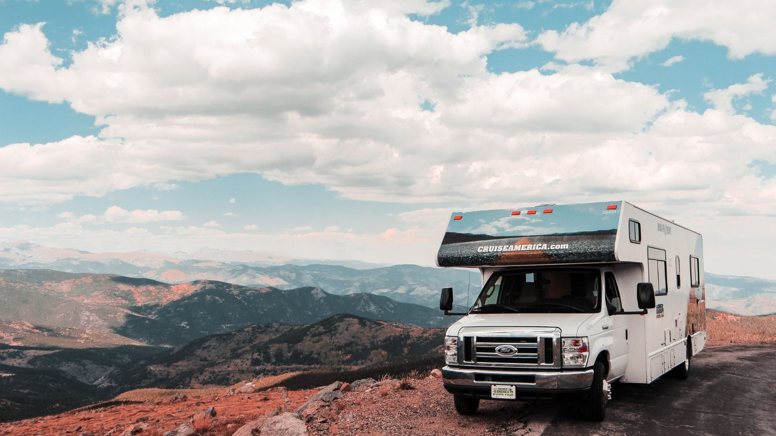 Integrating Rocksolar LiFePO4 Batteries in Your Motorhome or Travel Trailer: A Detailed Guide